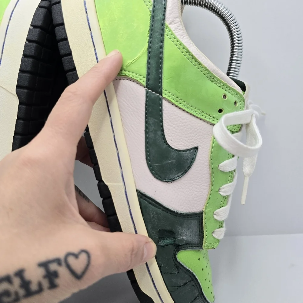 Nike | Y2K distressed Dunks lime hunter green sporty sneakers | MENS 8.5 - Picture 9 of 12